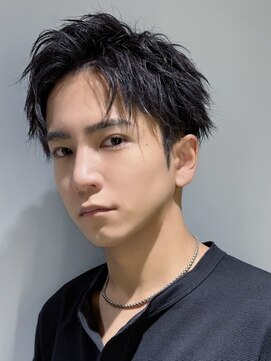 アイビーズ(IVYS) 爽やかアップバングツーブロックソフトツイストフェザーショート