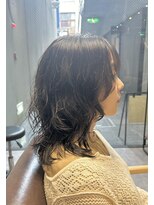 ラメールヘア(la mer hair)&nbsp;ウルフのパーマスタイル◎ウェットな仕上げで今っぽくカジュアル
