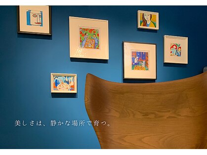 風の中の髪の写真