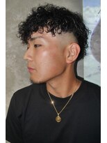 ダムディートウキョウ 浅草田原町(DAMDEE TOKYO)&nbsp;ニュアンスパーマ/波巻きツイストスパイラル[浅草/理容室]