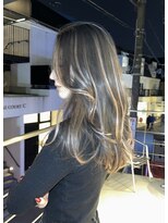 ローレン(Rollen)&nbsp;エクステを使って傷ませずに作るハイライトカラー ☆