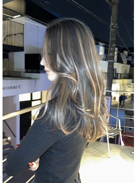 ローレン(Rollen) エクステを使って傷ませずに作るハイライトカラー ☆