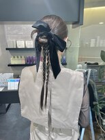 ケンジ 横浜(KENJE)&nbsp;タイトヘア/カチモリヘア/結婚式/お呼ばれヘア/ベロアリボン