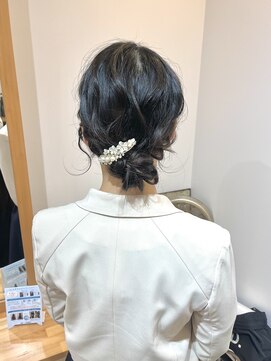 ヘアコレクション アンジュ(Hair collection Unge) ミディアムのゆるふわシニヨン*