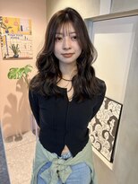 ウム(umu.)&nbsp;パーマ風スタイル