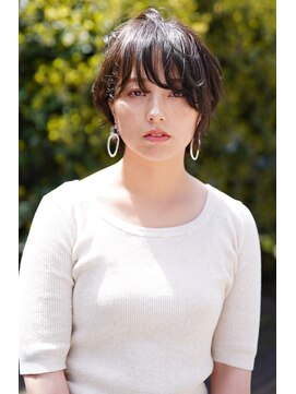 エテバイリリア(ete by LILIA.) ショートボブ