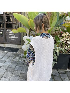 ミント(mint) 外ハネボブ/切りっぱなしボブ/ボブ/オリーブカラー