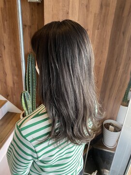 アヴァンス 天王寺店(AVANCE.) グレーアッシュ×透明感