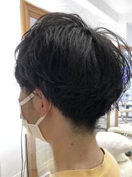 ヘッズ 本八幡店(HEADS) MEN'S HAIR センターパート ツイストスパイラル コンマヘア