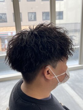 バース バイ ハピネス(BIRTH by happiness) ツイストスパイラルパーマツイストパーマメンズマッシュパーマ