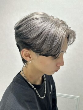 アリープパロット(ALEAP parrot) ブリーチ/ダブルカラー/センターパート/韓国/マッシュ