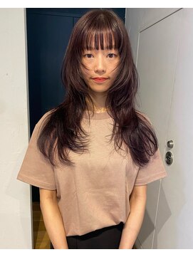 クラフト 福津(CRAFT) ロングの動くレイヤースタイル