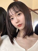 カムジーヘッド(COMEGHEAD)&nbsp;タッセルボブショート丸みショート黒髪ショートベリーショート