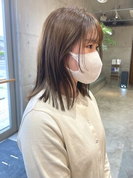 リコ(liko) 切りっぱなし×顔まわりレイヤー