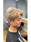 ホワイトベージュフェザーショート