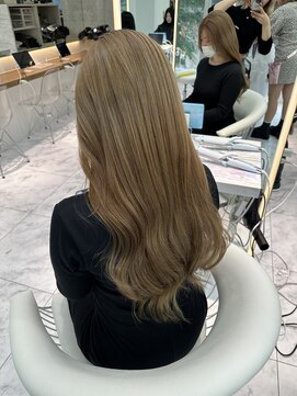 ロンドルピナス 小倉(Lond Lupinus) ブルーブラック/ワイドバング/美髪のススメ/外ハネボブ/北九州