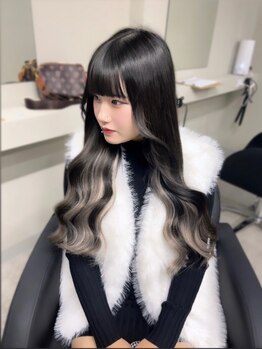 ファボ(Fav)の写真/シールエクステでとびきり可愛い私に♪インナーカラーやハイライトも地毛を染めずに簡単お手頃イメチェン◎