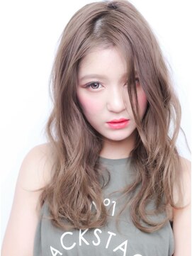 6Dエクステ 板橋店 アッシュベージュカラーロングヘア