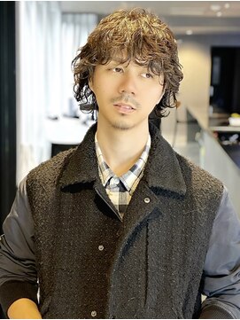 リア(Li'a) 綾野剛風グランジパーマ×シャドウパーマ×名古屋グランジパーマ