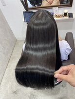 ラナ(Lana)&nbsp;【Lana】大人艶髪シアーダークストレート　美髪　髪質改善カラー