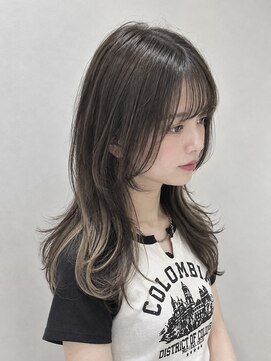 リア(Li'a by neolive) ふわっとレイヤー×ナチュラルグラデーション