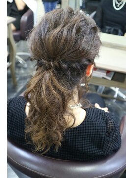 エヌエービー 池袋店(N.A.B.) ローポニー（ヘアセット）