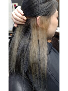 ヘアーサロン リーベ 東久留米店(Hair Salon Liebe) イヤリングカラー