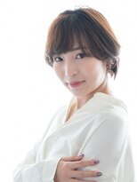 ヘアーサロン ラフリジー(Loufreasy)&nbsp;イルミナカラーでミルキーベージュ × ショートマッシュミニボブ