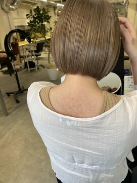 ノラ シブヤ(NORA) ミニボブ×ミルクティーベージュ【木原】ケアブリーチ!