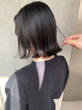 オブ ヘアー 自由が丘 ウエスト(Of HAIR WEST) ボブヘア/アッシュオリーブ/ぱっつん前髪/グレージュアッシュ