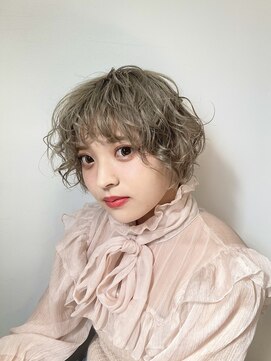 フェリチタ ひばりヶ丘(FELICITA) 韓国パーマ風ショートボブ