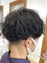 ヘッズ 本八幡店(HEADS)&nbsp;MEN'S HAIR  センターパート　ツイストスパイラル　コンマヘア