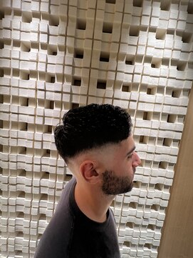 ヒロギンザプレミアムバーバースパ パレスホテル店(HIRO GINZA) スキンフェード