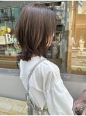 ミディアムウルフ×ラベンダーベージュカラー