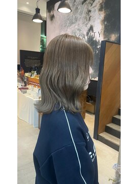 ユナイテッドビューティー 金沢(UNITED BEAUTY) くすませグレージュ