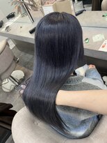 ラビス(Lovis) 黒髪カタログ/ボブルフ/ネビージュ/小顔に見せるヘア/ワンレン