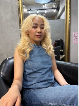 ジーナ(XENA) 顔型別ヘアスタイル特集　ブロンド