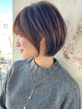 アフロート ルヴア(AFLOAT RUVUA) 似合わせショートボブ30代40代小顔新宿ひし形前上がり縮毛矯正