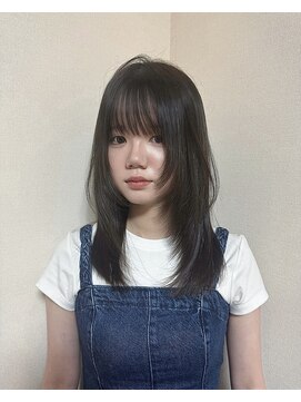 ヨーク(YOKE) レイヤーカットミディアムレイヤーフェイスレイヤー