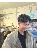 センターパート×ニュアンスパーマ