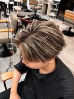 イーストバイエルゴ 川崎東口(EAST by ergo) ハイトーンカラー