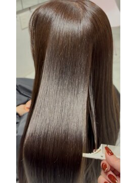 ルームニマルイチ(rroom201) 髪質改善レイヤーカットワンカールオリーブベージュ姫カット