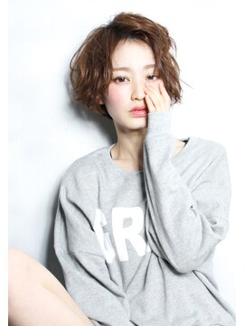 ラエティス(Laetus) 無造作ラフパーマで外国人風マニッシュショート【Laetus】