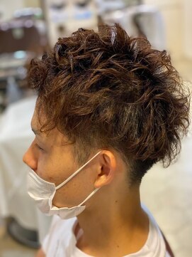 ルシードスタイルビーシャイン(LUCIDO STYLE B SHINE) 豊橋ビーシャイン★ツーブロック&スパイラルパーマ