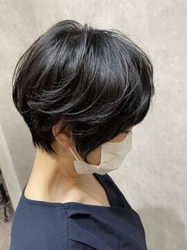 アフロート ショウナン(AFLOAT SHONAN) クビレと丸みショート【赤荻】