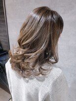 ローエン(LOWEN)&nbsp;普段はストレート、用事がある日はカール☆