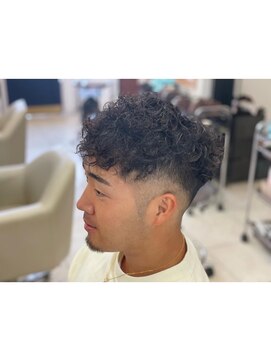 ステアー バイ ボス(Stair by boss) フェードスパイラルパーマ