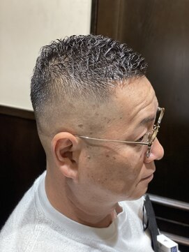 ヒロギンザバーバーショップ 神楽坂店(HIRO GINZA BARBER SHOP) イケオジstyle
