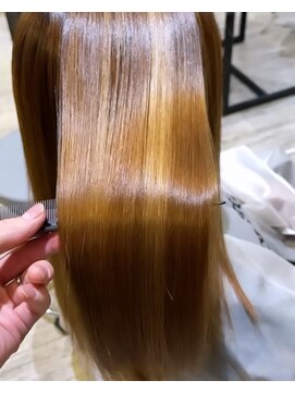 エルパライソ 鯖江店(Elparaiso) 鯖江/髪質改善/オッジオット/白髪染め/縮毛矯正/ヘッドスパ