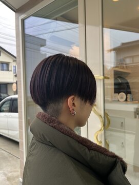 ラカン(racan) 刈り上げセンターパート